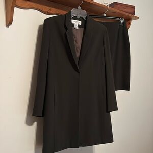 Jones New York Petite 
Dark green
Jacket 10p
Skirt 8p